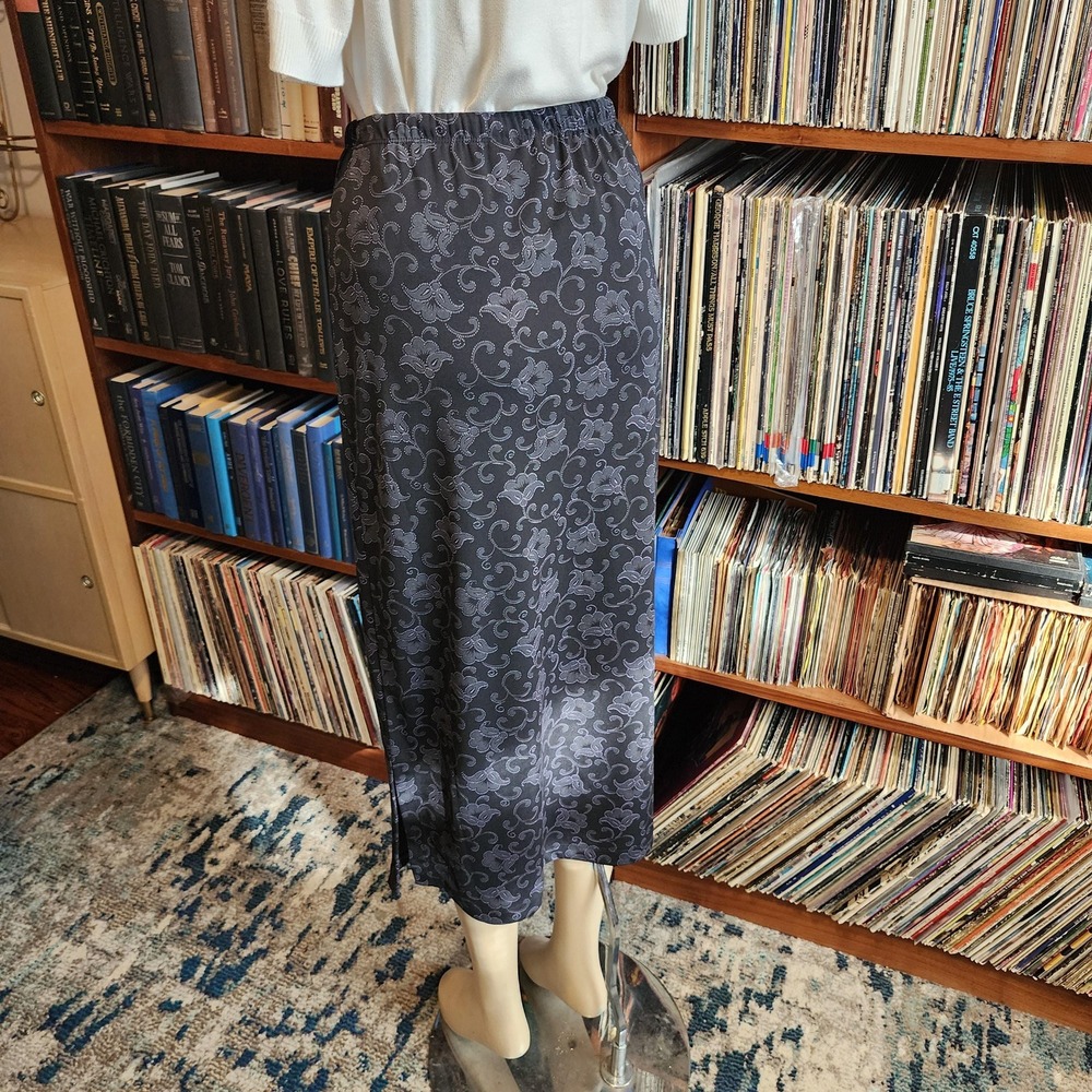 Slip midi skirt floral paisley print black and gray with tie front